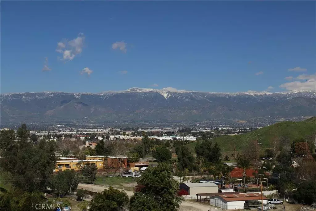 Colton, CA 92324,1626 Walter
