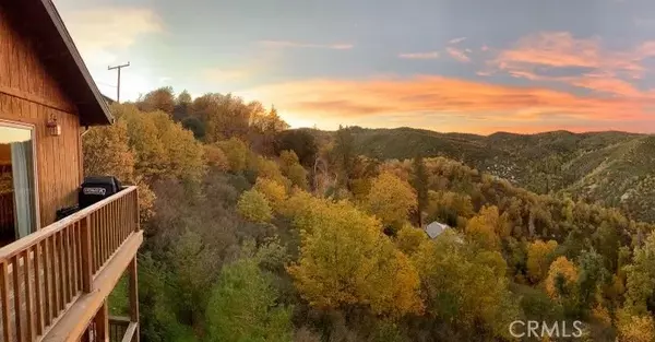 30008 Hickory Drive, Lake Arrowhead, CA 92321