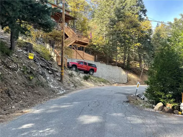 29 Lot 29 Forest, Twin Peaks, CA 92391
