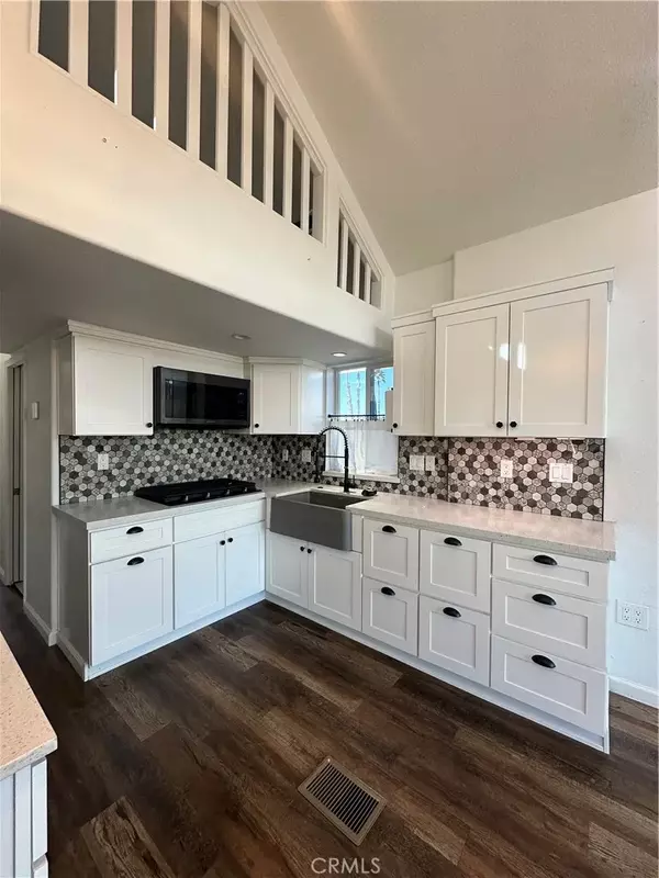 Hemet, CA 92545,3600 W Florida