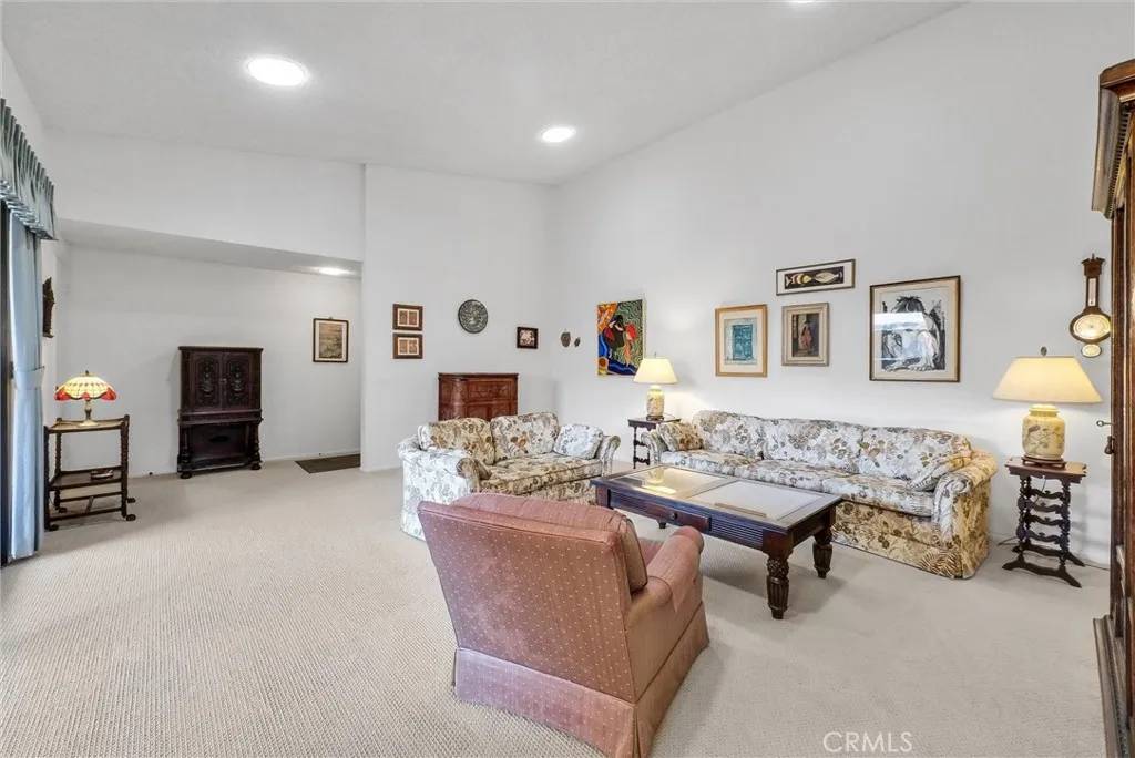 Huntington Beach, CA 92646,8788 Coral Springs Court #5 (201E)