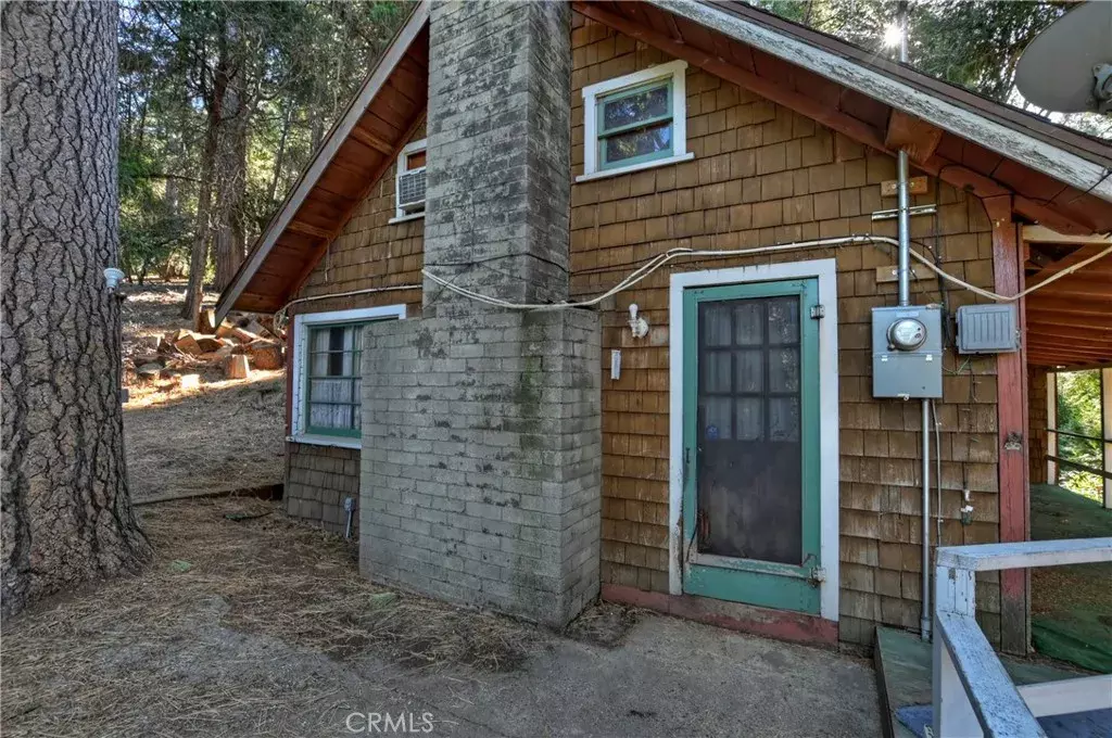 Crestline, CA 92325,480 Valley Road
