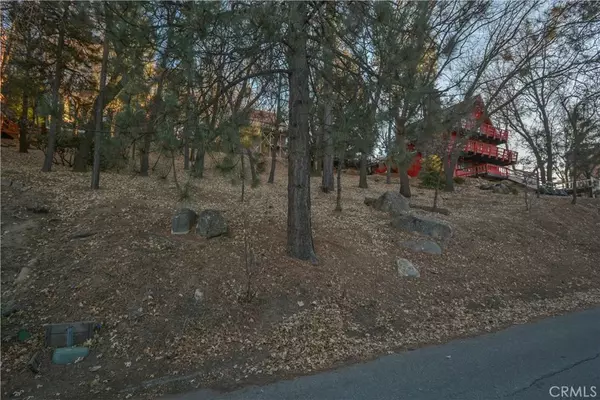 Lake Arrowhead, CA 92352,1411 Yosemite