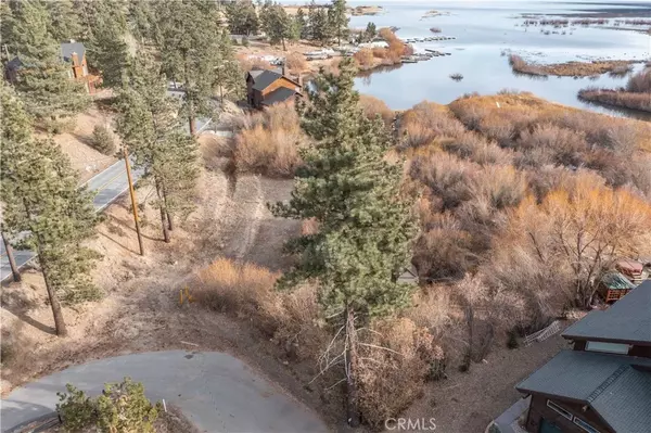 Fawnskin, CA 92333,39271 Seminole