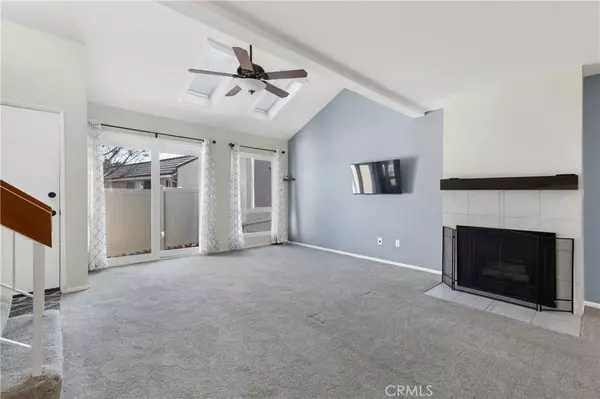 La Habra, CA 90631,822 W Lambert Road West #B