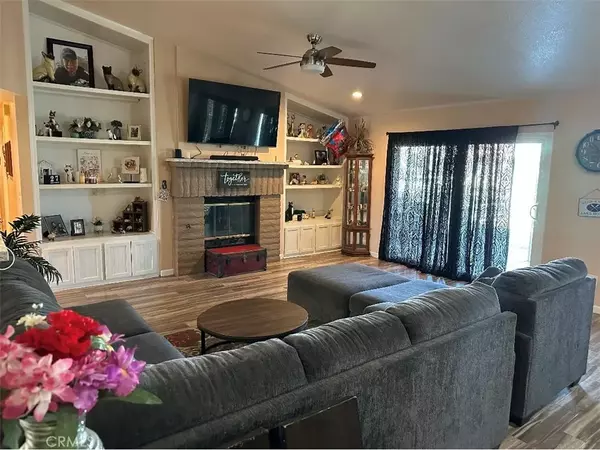 Helendale, CA 92342,14336 Galleon Lane