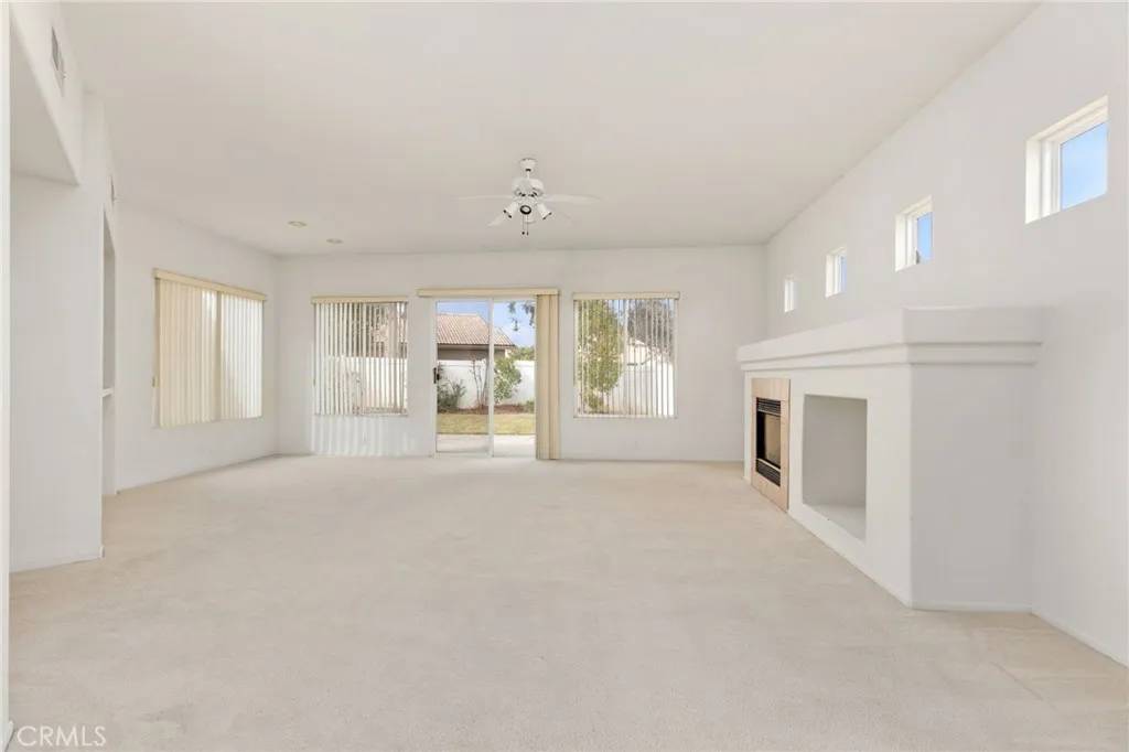 Banning, CA 92220,576 Essex Way