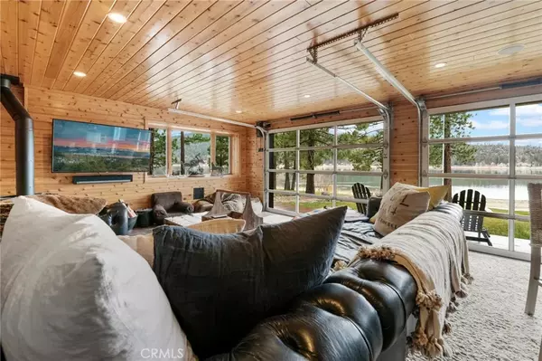 Big Bear Lake, CA 92315,39124 Waterview Drive