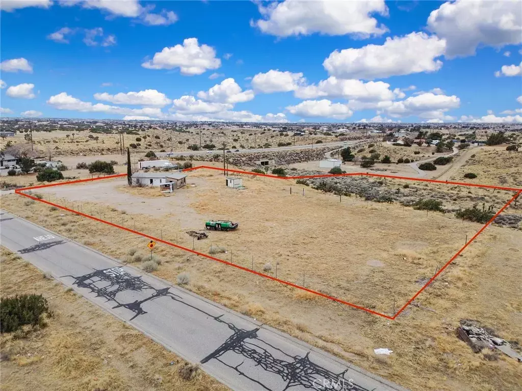 Oak Hills, CA 92344,9770 Verbena
