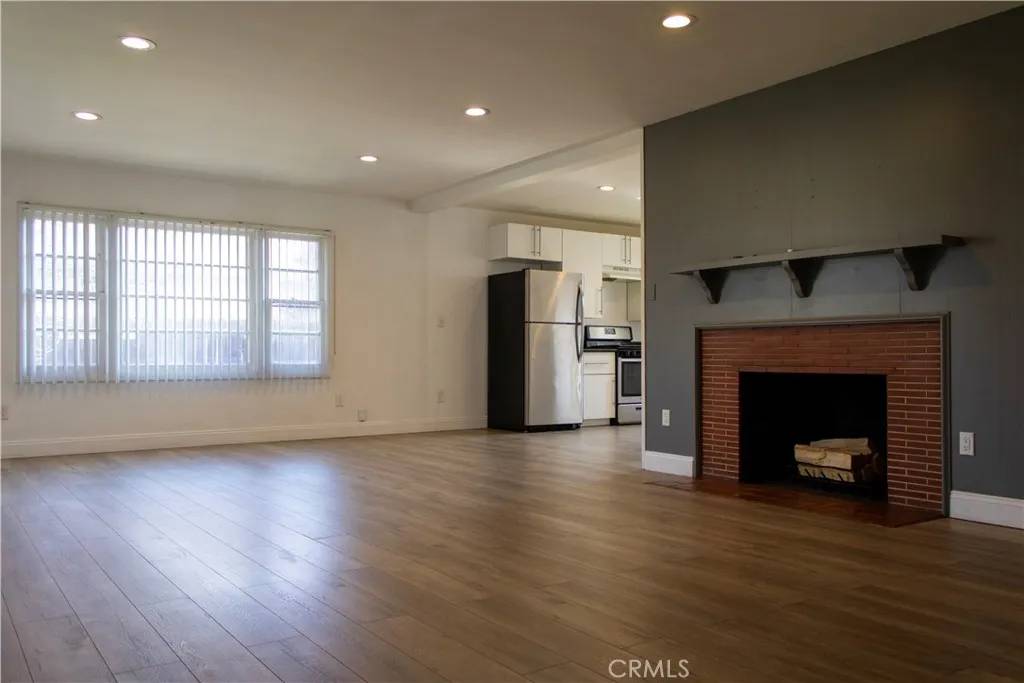 Bakersfield, CA 93305,101 Oregon Street