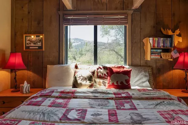 Big Bear, CA 92314,961 Villa Grove Avenue