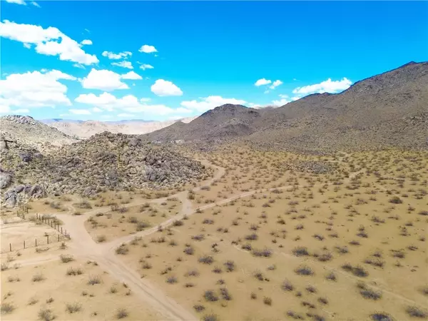 Apple Valley, CA 92307,9 Laguna Seca