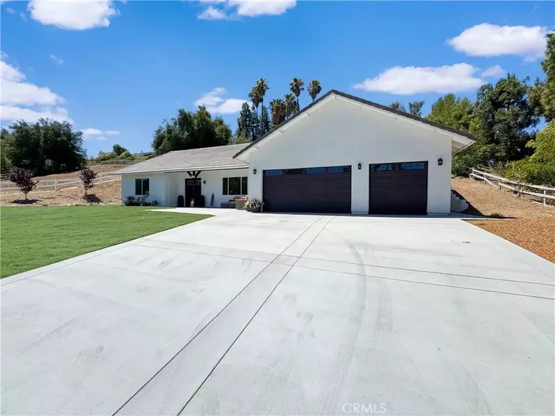 30233 Del Rey Road, Temecula, CA 92591