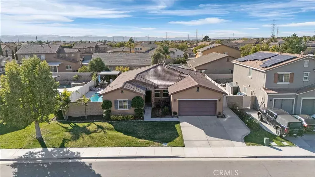 Eastvale, CA 92880,6885 Whisperwind Drive