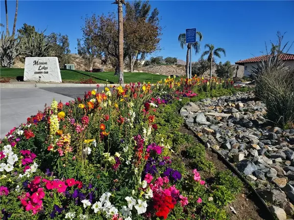 Desert Hot Springs, CA 92240,64281 Spyglass Ave #38