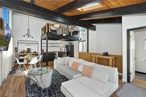 Big Bear Lake, CA 92315,42533 Moonridge Road