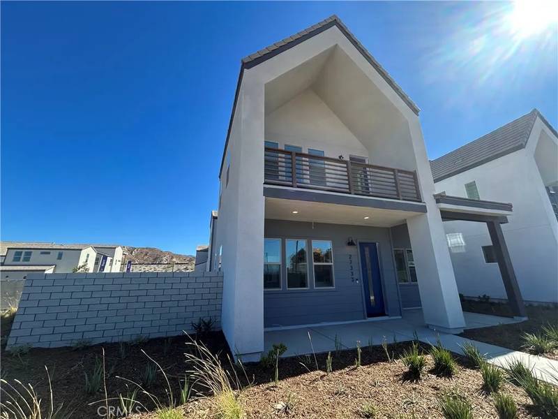 27333 Creekwood Lane, Valencia, CA 91381