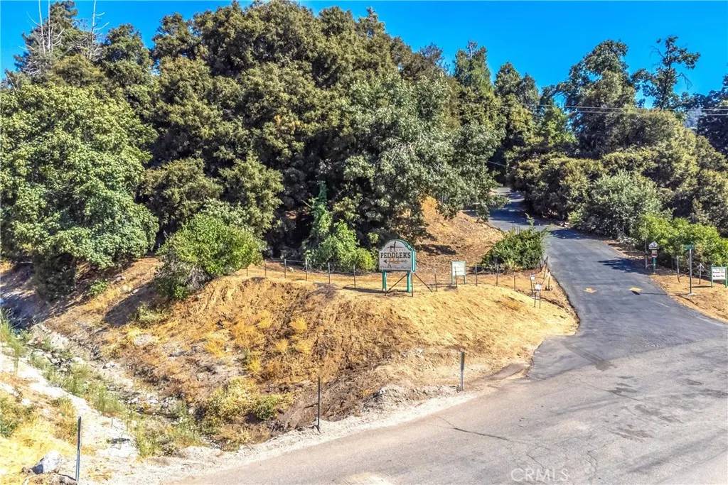 39065 Oak Glen Road, Oak Glen, CA 92399