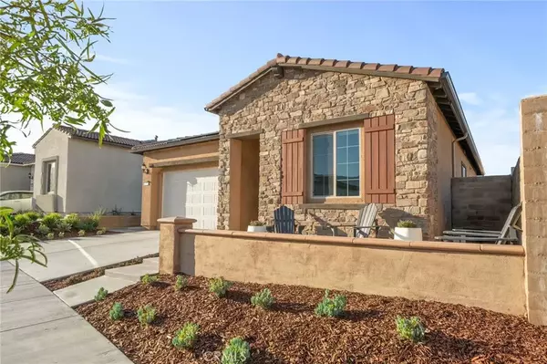 Corona, CA 92883,11978 Greenpeak Street