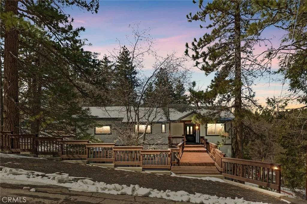 2730 View Drive, Running Springs, CA 92382