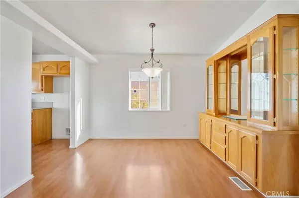 Highland, CA 92346,3850 Atlantic #288