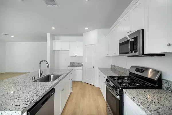 Winchester, CA 92596,32744 Crystal Cove Court