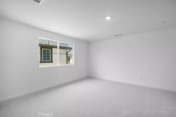 Winchester, CA 92596,32744 Crystal Cove Court