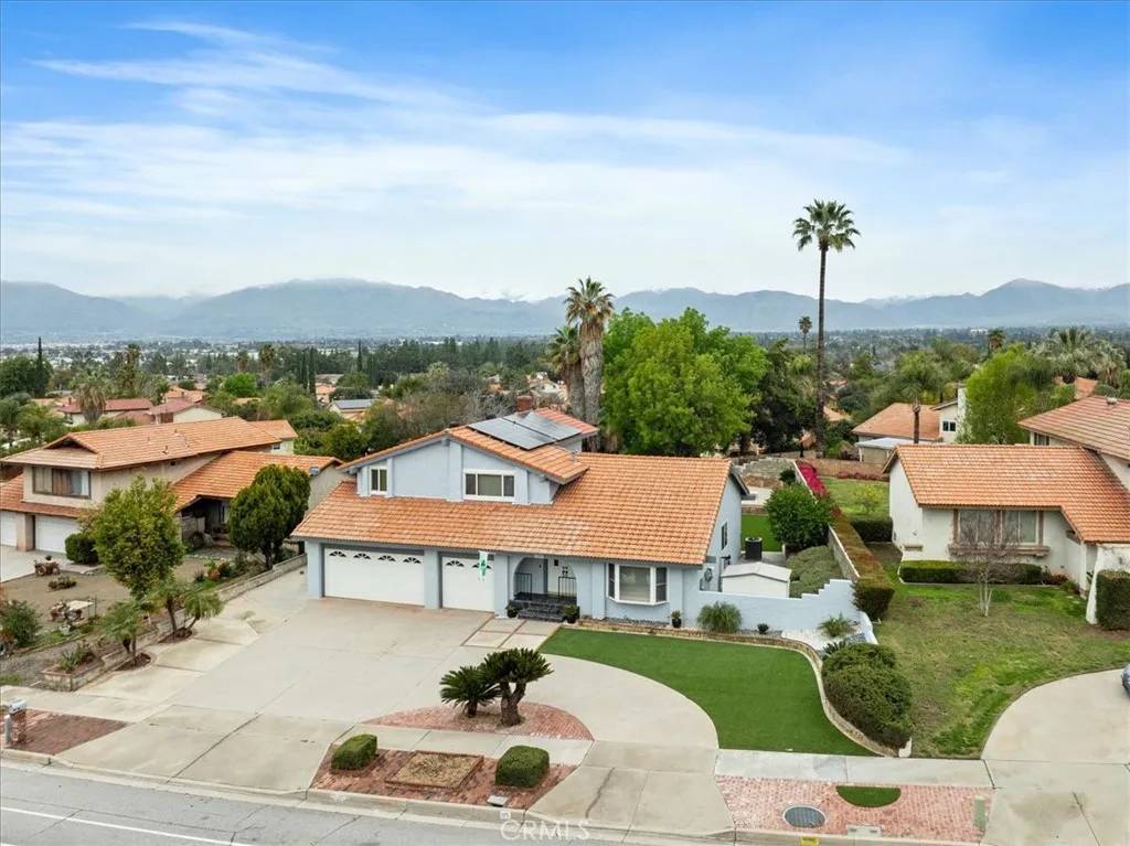 125 Terracina Boulevard, Redlands, CA 92373