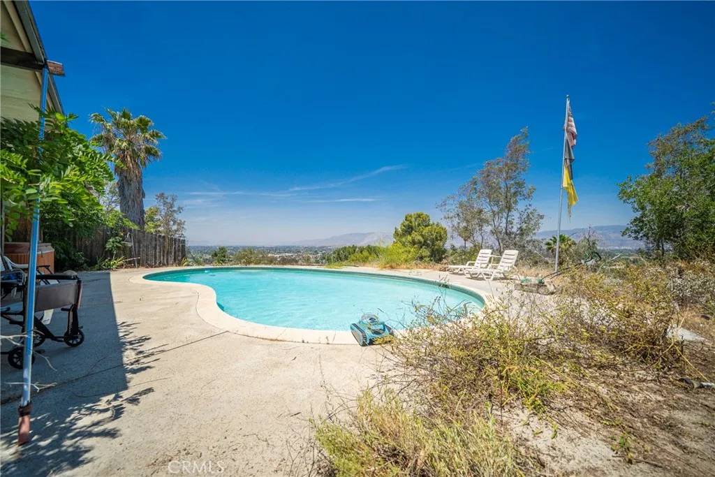 28310 Vista Del Valle, Hemet, CA 92544