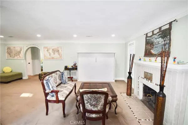 Anaheim, CA 92805,523 S Citron Street