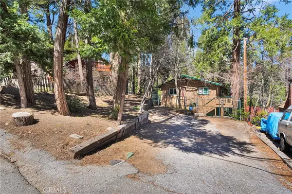 Crestline, CA 92325,23660 Shady Lane