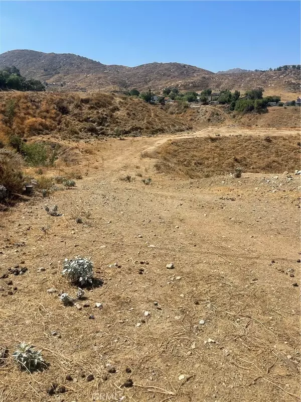 Colton, CA 92324,7111 Luane