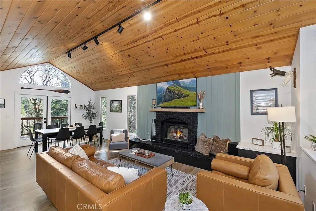 Lake Arrowhead, CA 92352,26591 Thunderbird Drive
