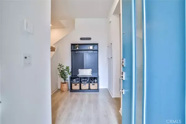 Corona, CA 92883,24307 Juni Court