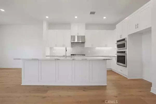 Irvine, CA 92618,109 Great Park Boulevard