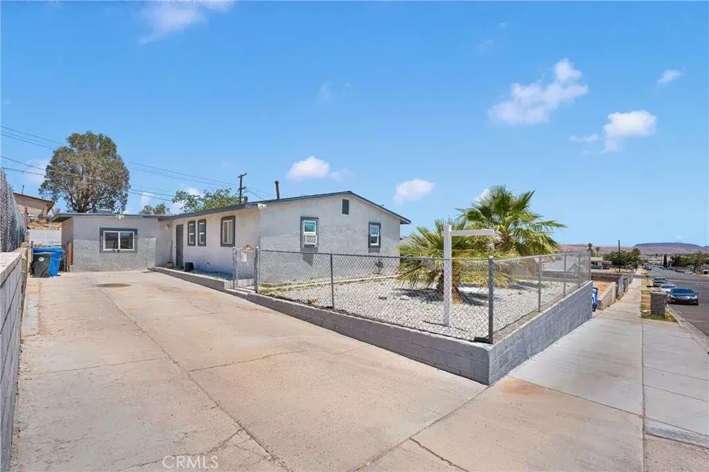 Barstow, CA 92311,929 E Elizabeth Street