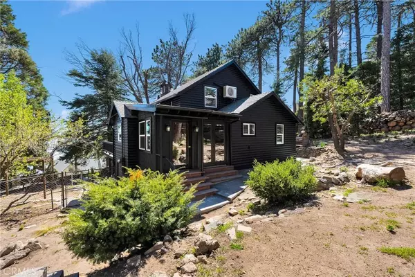 Crestline, CA 92325,25036 Ocean View Drive
