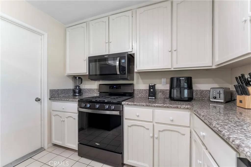 Helendale, CA 92342,15171 Blue Grass Drive