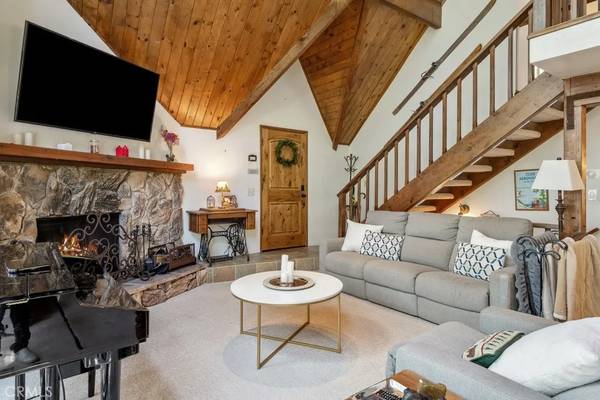 Lake Arrowhead, CA 92352,375 Grizzly Road