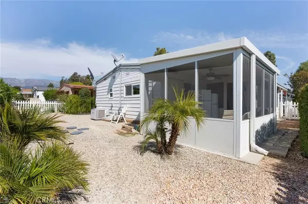 Calimesa, CA 92320,9583 Crestknoll Drive