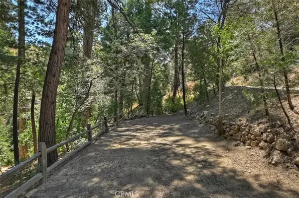 Twin Peaks, CA 92391,26293 State Highway 189