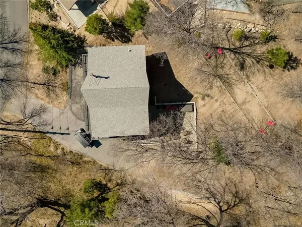 Lake Arrowhead, CA 92352,27994 W Shore Road