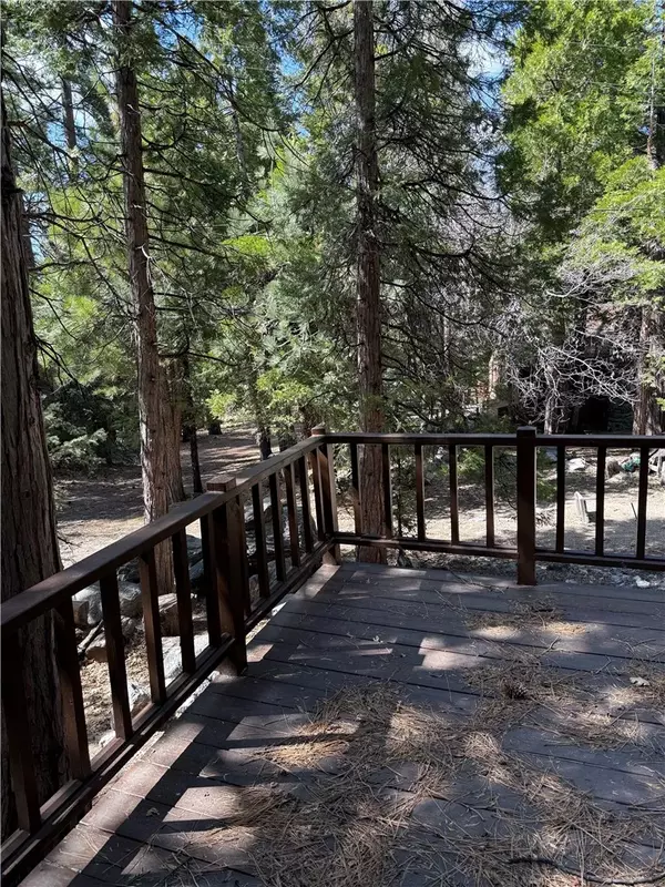 Angelus Oaks, CA 92305,7 Barton Flats Road