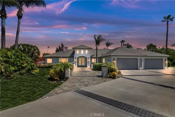 2975 Garretson Avenue, Corona, CA 92881