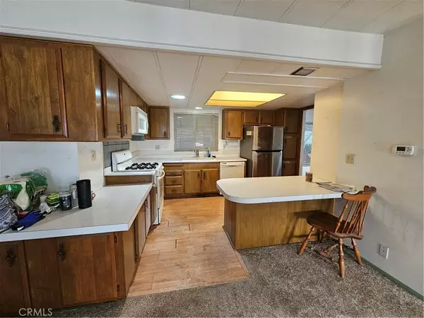 Redlands, CA 92374,626 N Dearborn #201