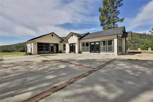 23695 Hillview Road, San Bernardino, CA 92404