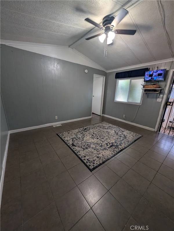 Pomona, CA 91766,1461 W Mission #10
