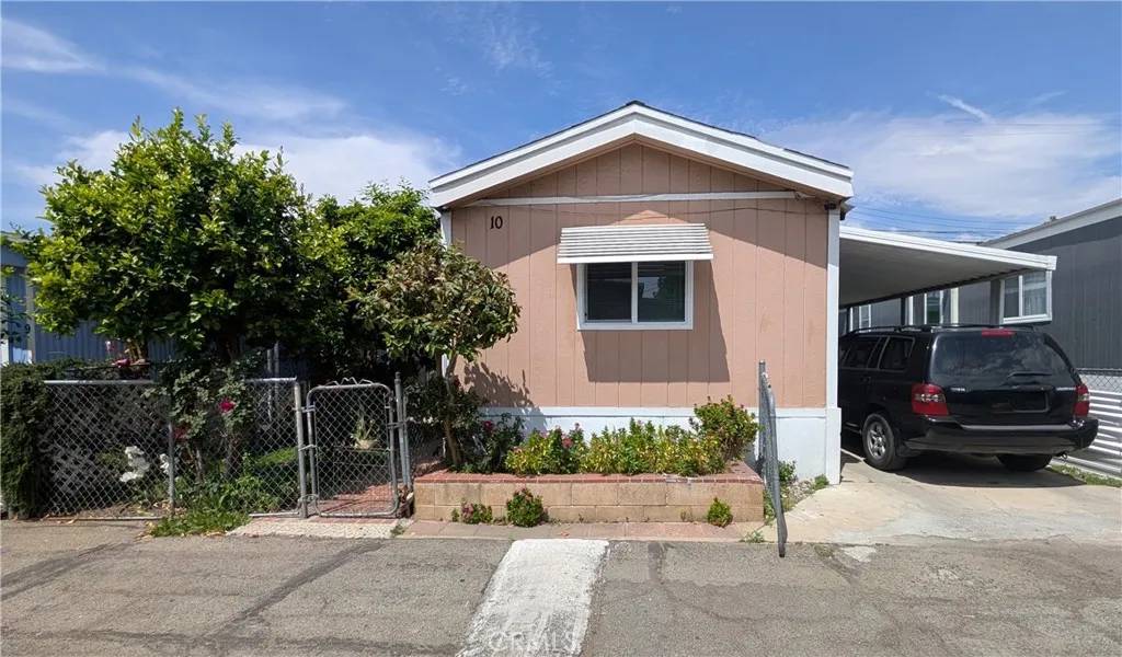 1461 W Mission #10, Pomona, CA 91766
