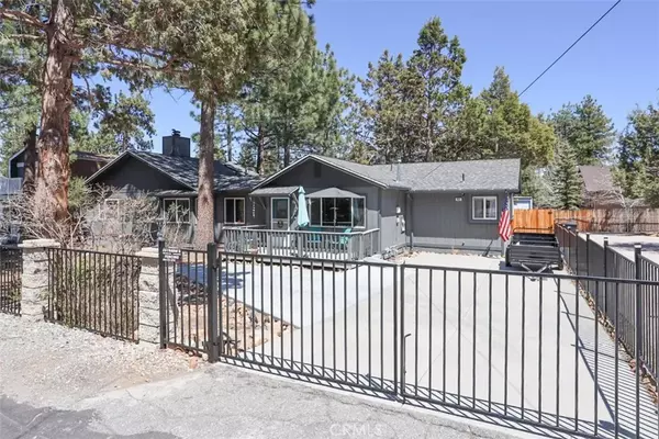 Sugarloaf, CA 92386,631 Vista Avenue