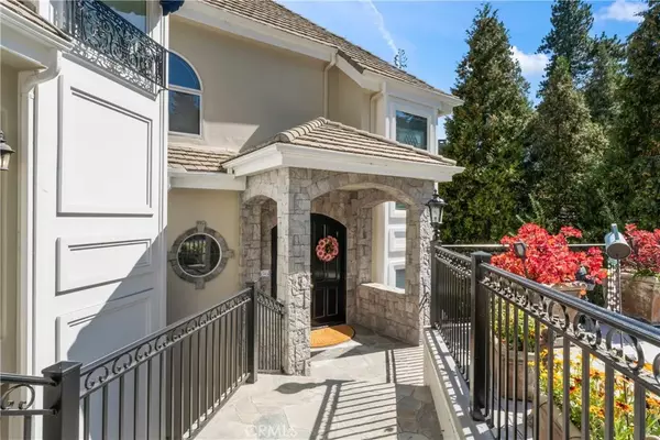 Lake Arrowhead, CA 92317,27409 North Bay Road